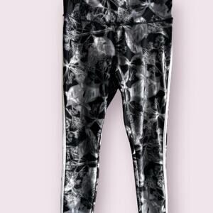 JOCKEY leggings women’s S black with gray botanical print